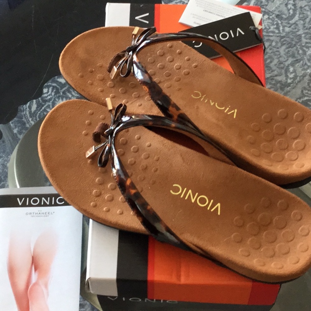 Vionic Sandals size 8